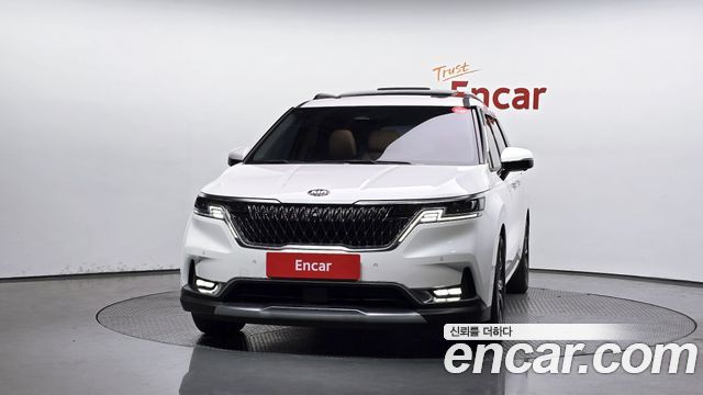 Kia Canival 2021 — photo 3