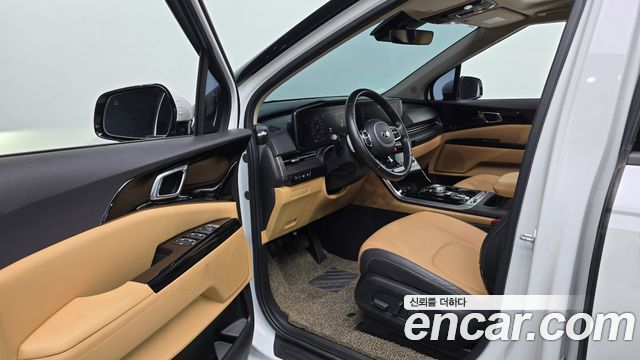 Kia Canival 2021 — photo 10