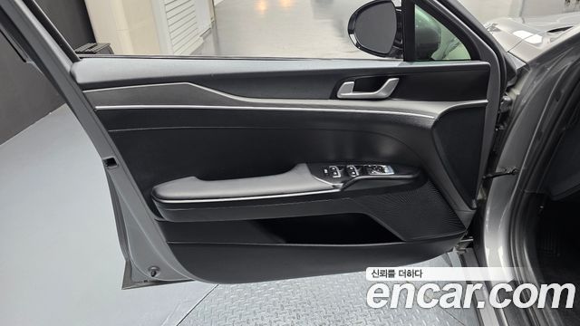 Kia K5 2023 — photo 14