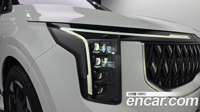 Kia Canival 2025 — photo 8