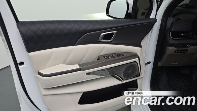 Kia Canival 2025 — photo 14