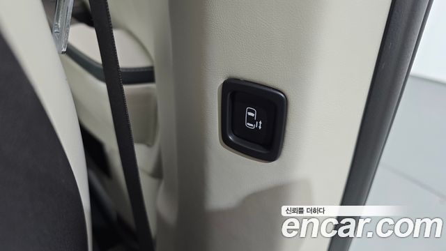Kia Canival 2025 — photo 32