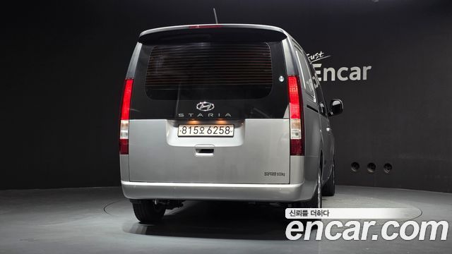 Hyundai Staria 2022 — photo 4