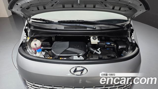 Hyundai Staria 2022 — photo 6