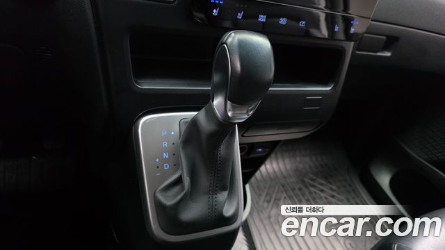 Hyundai Staria 2022 — photo 12