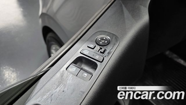 Hyundai Staria 2022 — photo 19