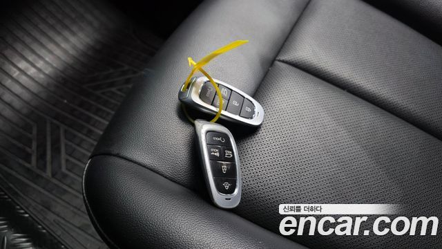 Hyundai Staria 2022 — photo 24