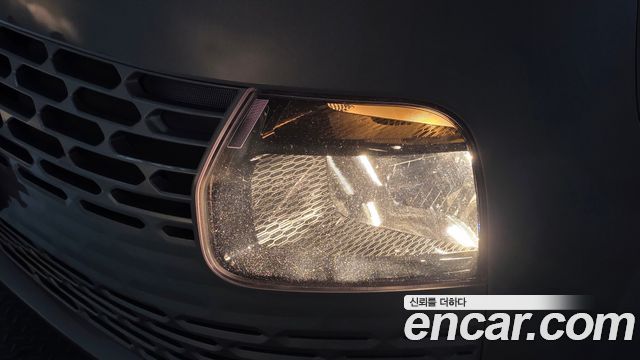 Hyundai Staria 2022 — photo 8