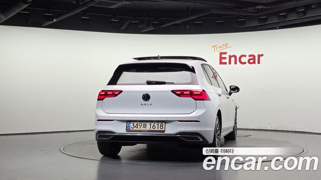 Volkswagen Golf 2022 — photo 4