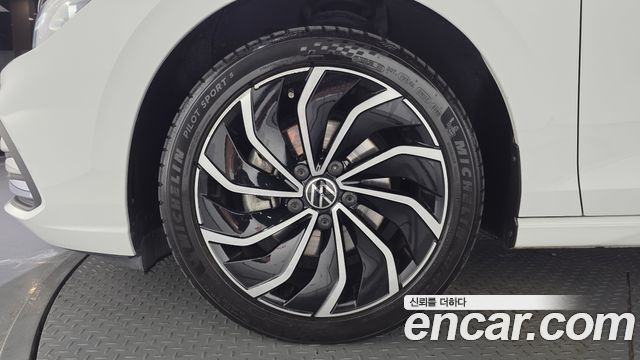 Volkswagen Golf 2022 — photo 5