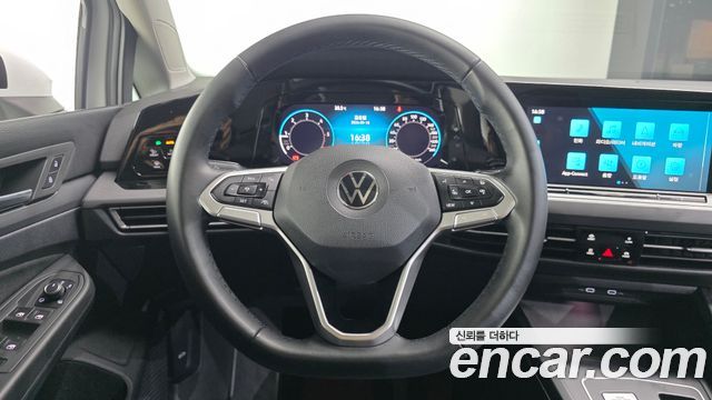Volkswagen Golf 2022 — photo 13