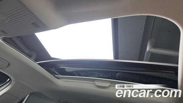Volkswagen Golf 2022 — photo 17