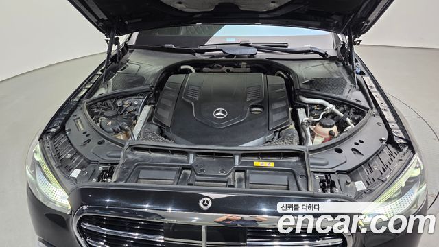 Mercedes-Benz S-Class 2021 — photo 6