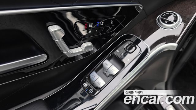 Mercedes-Benz S-Class 2021 — photo 24