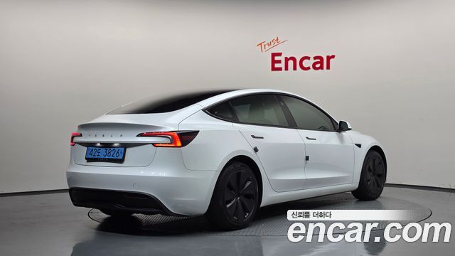 Tesla Model 3 2024 — photo 2