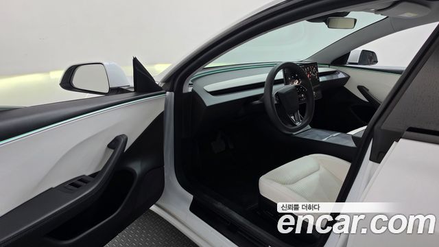 Tesla Model 3 2024 — photo 10