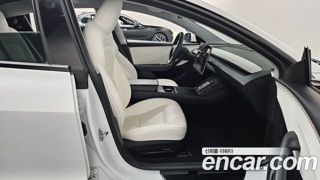 Tesla Model 3 2024 — photo 11