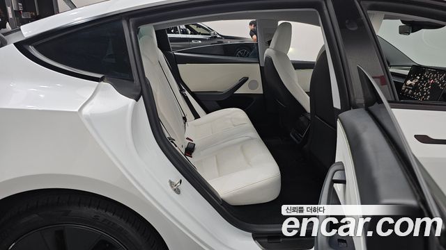 Tesla Model 3 2024 — photo 12
