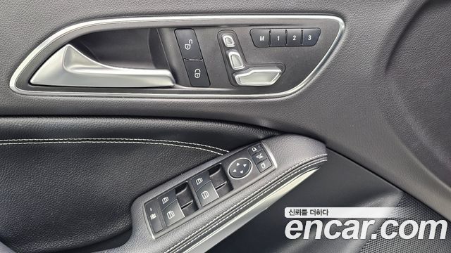 Mercedes-Benz CLA-Class 2018 — photo 15