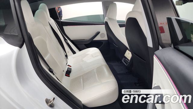 Tesla Model 3 2024 — photo 12