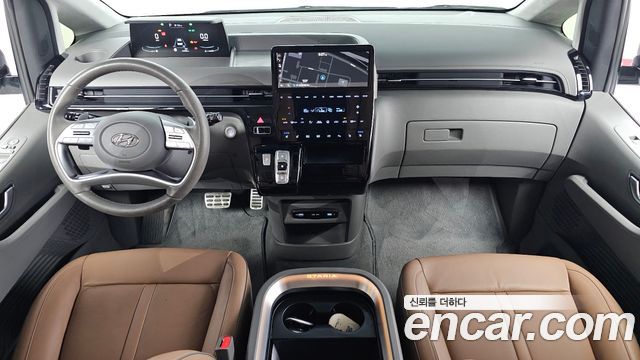 Hyundai Staria 2023 — photo 10