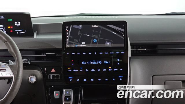 Hyundai Staria 2023 — photo 20