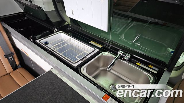 Hyundai Staria 2023 — photo 26