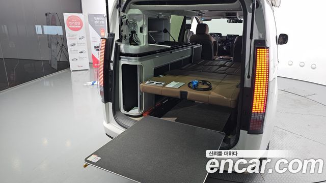 Hyundai Staria 2023 — photo 29