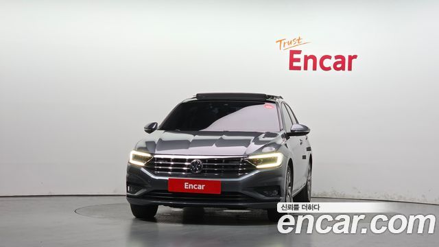 Volkswagen Jetta 2021 — photo 3