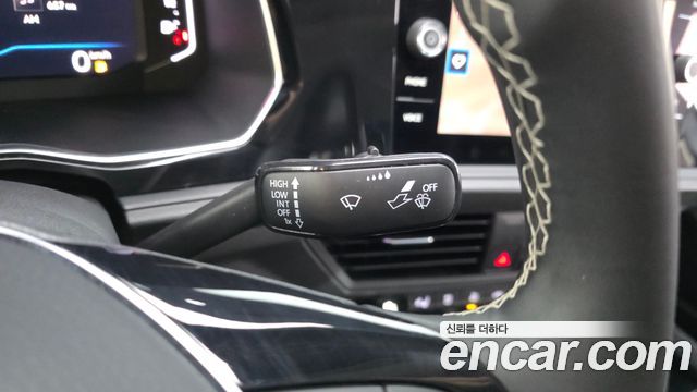 Volkswagen Jetta 2021 — photo 29