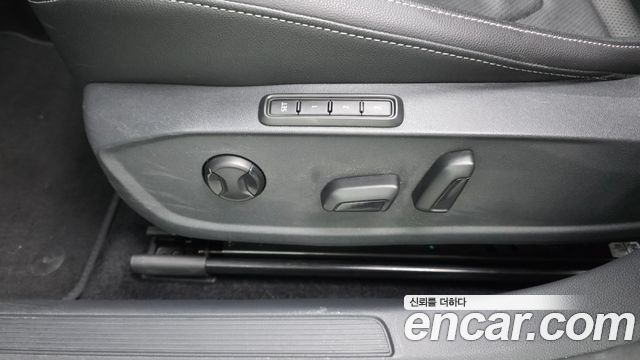 Volkswagen Jetta 2021 — photo 33