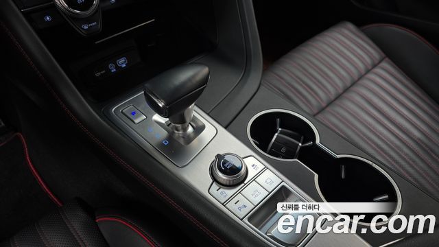 Genesis G70 2019 — photo 12