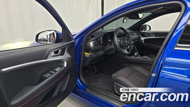 Genesis G70 2019 — photo 13