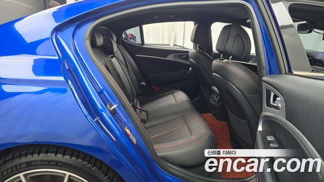 Genesis G70 2019 — photo 17