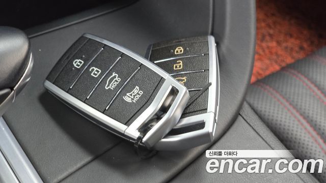 Genesis G70 2019 — photo 21