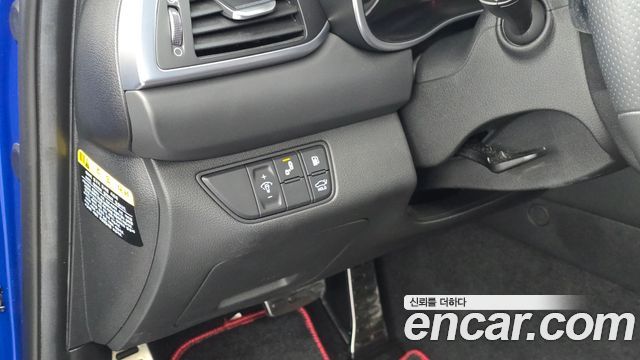 Genesis G70 2019 — photo 26