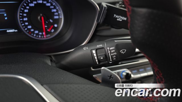 Genesis G70 2019 — photo 27