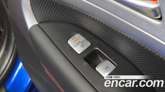 Genesis G70 2019 — photo 30