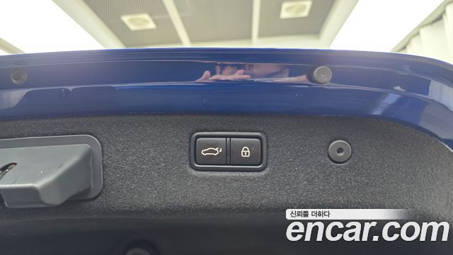 Genesis G70 2019 — photo 32