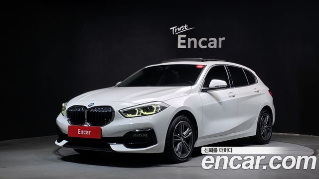BMW 1-Series 2021 — photo 3