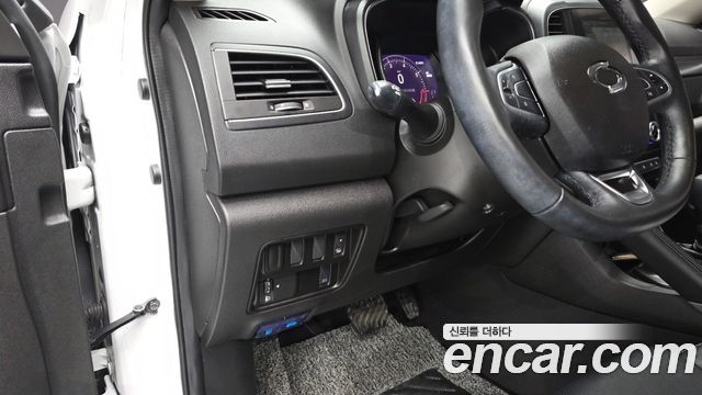 Renault Korea QM6 2023 — photo 13
