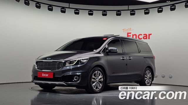 Kia Canival 2017 — photo 1
