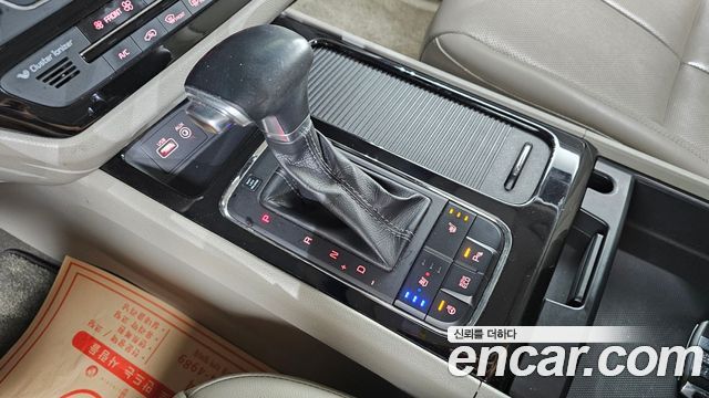 Kia Canival 2017 — photo 12