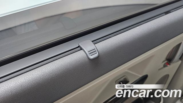 Kia Canival 2017 — photo 23