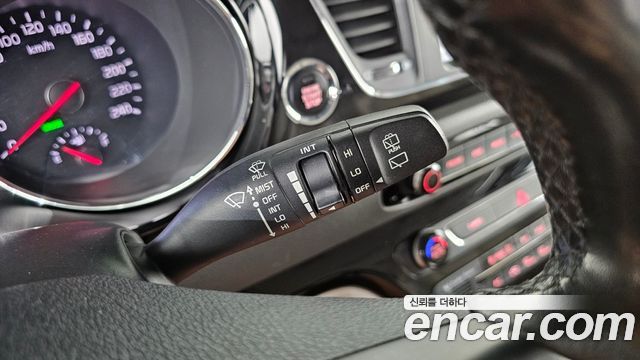 Kia Canival 2017 — photo 29