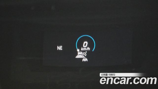 Mercedes-Benz E-Class 2022 — photo 31
