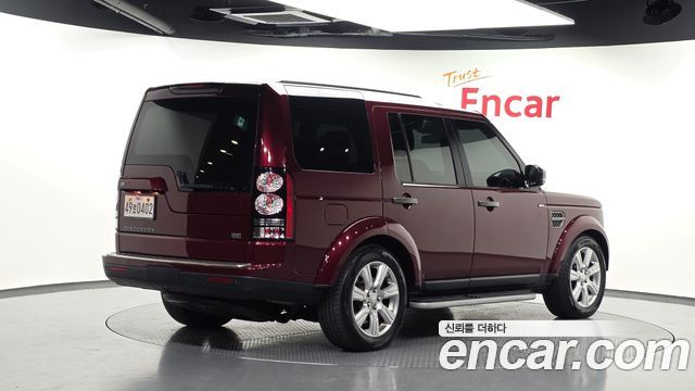 Land Rover Discovery 2016 — photo 2