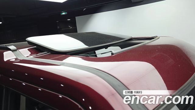 Land Rover Discovery 2016 — photo 19