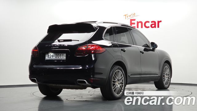 Porsche Cayenne 2013 — photo 2