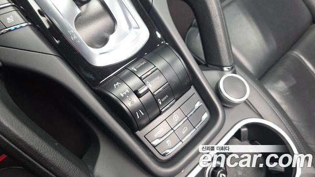 Porsche Cayenne 2013 — photo 19
